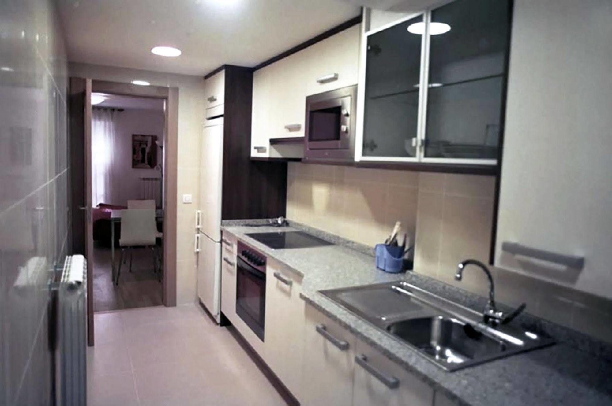 Apartamentos Auhabitat Zaragoza, Edificio De Apartamentos Turisticos Exteriör bild