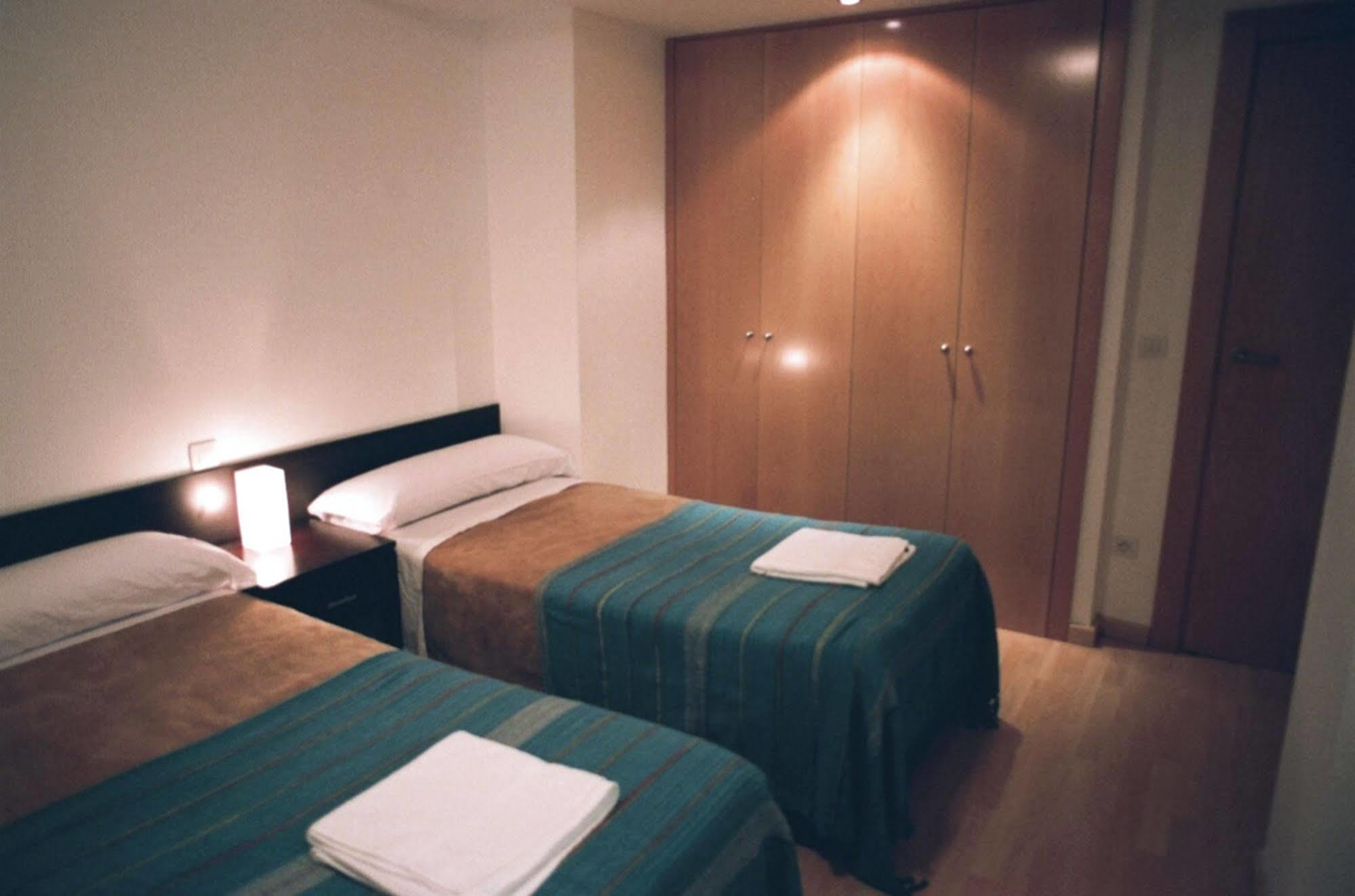 Apartamentos Auhabitat Zaragoza, Edificio De Apartamentos Turisticos Exteriör bild