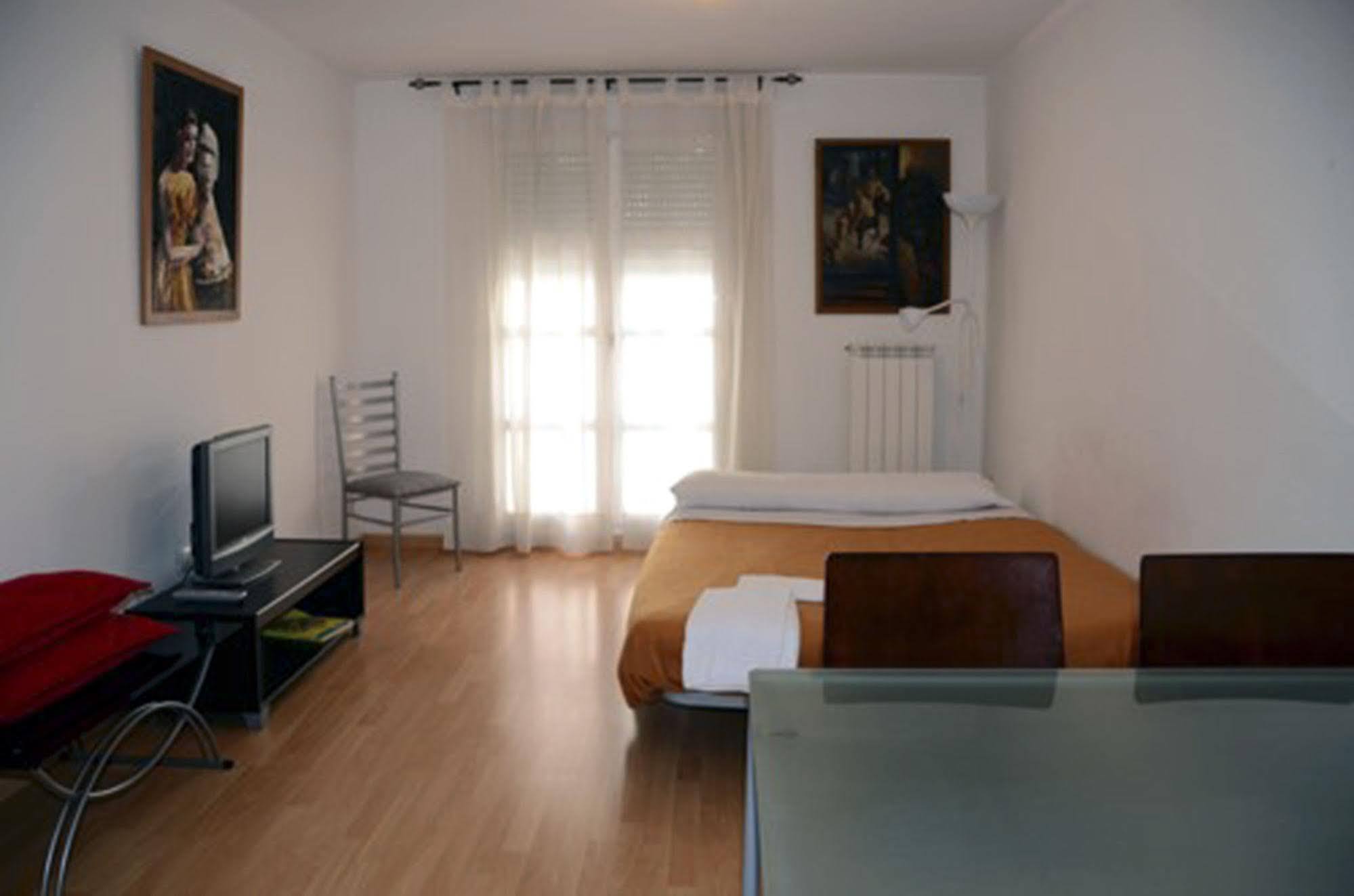 Apartamentos Auhabitat Zaragoza, Edificio De Apartamentos Turisticos Exteriör bild