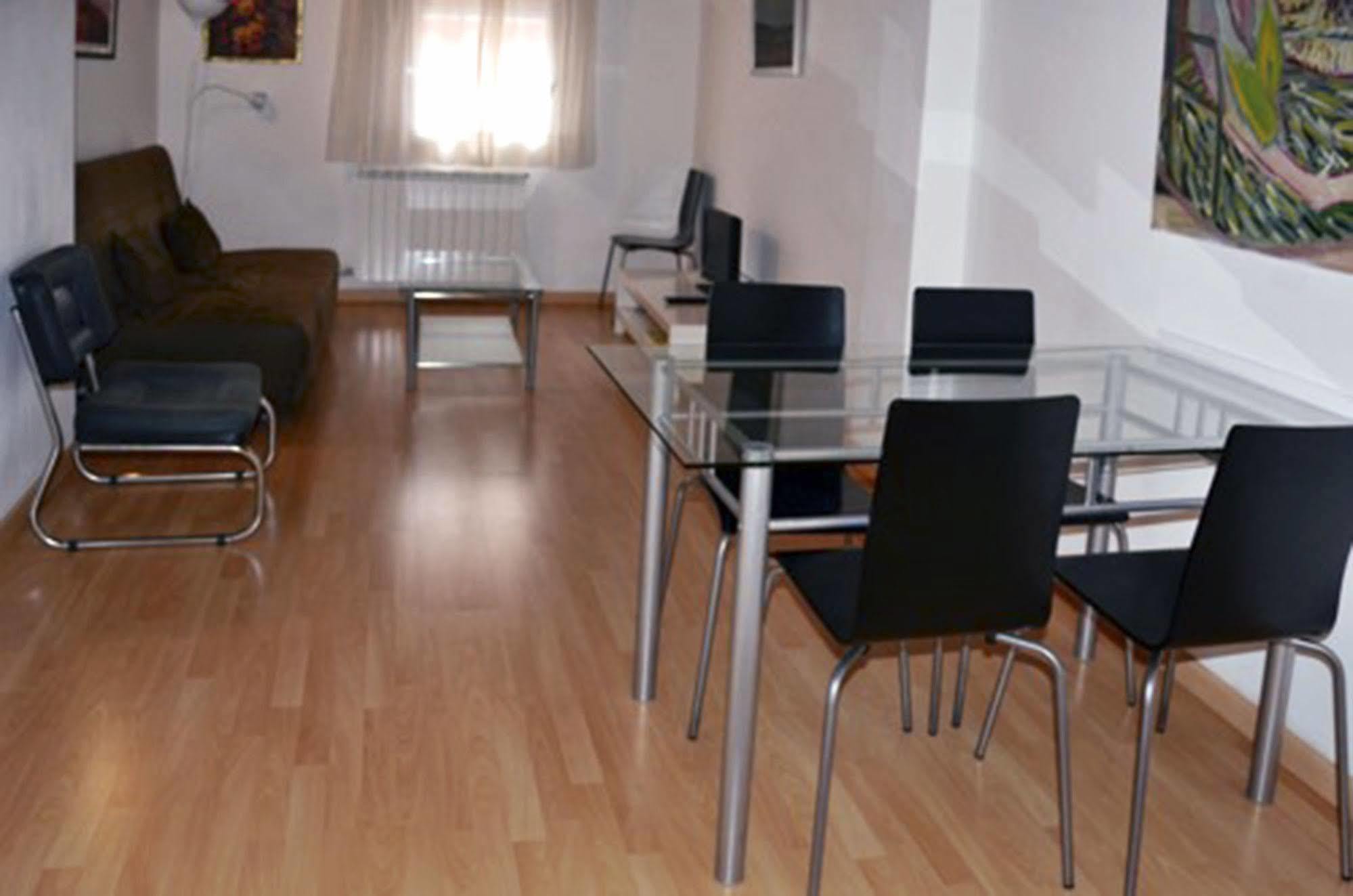 Apartamentos Auhabitat Zaragoza, Edificio De Apartamentos Turisticos Exteriör bild
